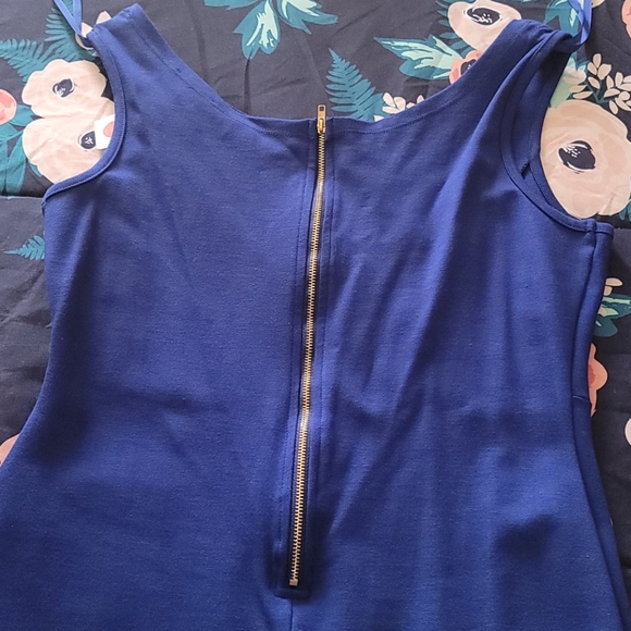 Dress - Picture 4 of 6